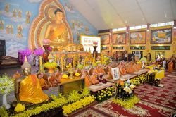 Đại lễ dâng y Kathina do Quốc vương Thái Lan cúng dường