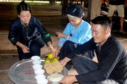 Lễ cúng cơm mới của người Nùng Yên Sơn