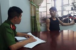 Hai thanh niên đạp ngã cụ bà để cướp xe máy