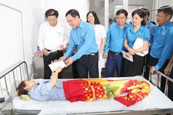 Công bố nguyên nhân hơn 120 công nhân giày da nhập viện cấp cứu