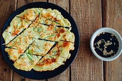Hướng dẫn làm bánh xèo hải sản Hàn Quốc ngon khó cưỡng