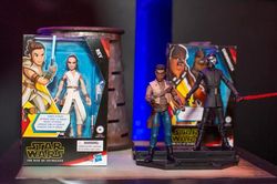 Các nhà sản xuất đồ chơi nhanh chóng 'ăn theo' phần 9 của 'Star Wars'