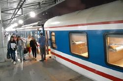 TP Hồ Chí Minh sẽ tặng 35 ngàn vé tàu xe Tết cho công nhân