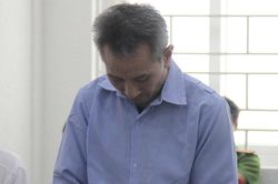 Nam Việt kiều mang tội giết người vì bảo vệ vợ
