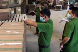 Phát hiện lượng lớn thuốc bảo vệ thực vật không rõ nguồn gốc