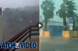 Bão lớn bốc thẳng nhà di động, quăng người lên không
