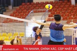 Màn so tài đỉnh cao giữa tuyển bóng chuyền Việt Nam và CLB bóng chuyền Hà Tĩnh