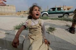 Đau lòng cuộc sống bấp bênh của các em nhỏ trong cuộc chiến ở đông bắc Syria