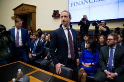 Đi đâu cũng để tiếng xấu, Mark Zuckerberg thật sự nên nghỉ hưu