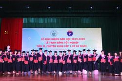 Trường Đại học Y tế công cộng khai giảng năm học mới