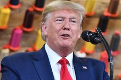 Tổng thống Trump: 'Hãy để nước khác chiến đấu trên bãi cát dính đầy máu này'