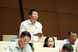 Đề xuất cắt giảm lương hưu, chế độ chính sách đối với người bị xóa tư cách chức vụ
