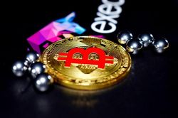 Bitcoin 'sụp đổ', thị trường rực lửa