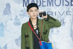 G-Dragon luôn được khen ngợi dù mặc ké quần áo của phái nữ