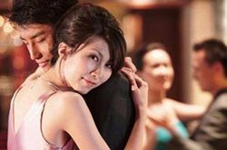 Tin chồng đến mù quáng và bài học cay đắng 'mở mắt' cho vợ trẻ