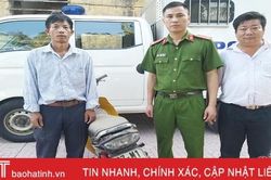 Nhận lại xe máy tại Hà Tĩnh sau … 5 năm 'bốc hơi' ở Nghệ An