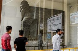 Phục dựng tượng vị thần bảo vệ thời Assyria cổ đại từng bị IS phá hủy