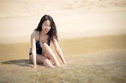 Vân Hugo ngày càng gợi cảm, quyến rũ hơn thời son rỗi