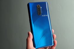 Smartphone cấu hình ngang Note10, giá 10,1 triệu về VN