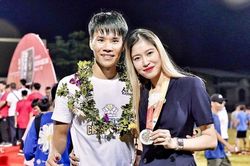 Bạn gái cầu thủ CLB Hà Nội đáp trả khi bị nói làm màu, thích nổi tiếng