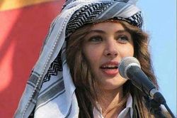 Dàn mỹ nữ người Kurd có gì khiến bao con tim 'chết đứng'