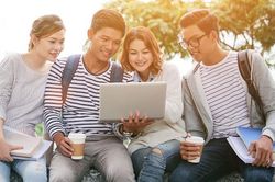 Cơ hội nào cho sinh viên Việt tìm kiếm việc làm tại Nga?