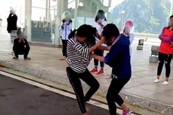 Học sinh nói tục, giải quyết mâu thuẫn bằng bạo lực: Vì đâu nên nỗi?
