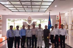 Đoàn công tác Bộ Kế hoạch Vương quốc Campuchia thăm Nhà máy Đạm Cà Mau