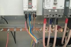 Hàng loạt chủ thầu xây dựng, chủ kinh doanh hưởng lợi trái phép giá điện