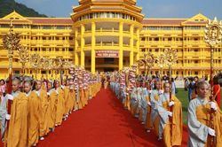 Hơn 6.000 người dự Đại lễ tưởng niệm 906 năm Ni sư Diệu Nhân viên tịch