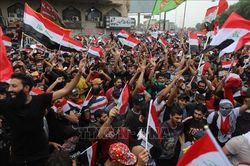 Biểu tình bạo lực tiếp diễn tại Iraq khiến hàng ngàn người thương vong