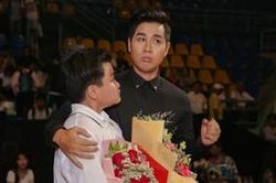 Nguyên Khang chính thức lên tiếng về sự cố đọc nhầm tên quán quân tại Chung kết Giọng hát Việt Nhí 2019