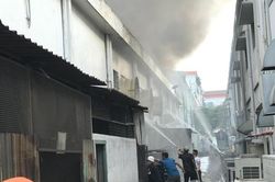Cháy lớn trong khu chế xuất Linh Trung 1