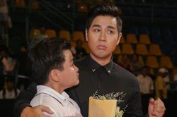 Chấn Quốc: 'Con thông cảm cho chú Nguyên Khang khi đọc sai kết quả'