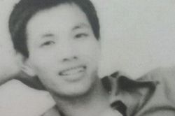 Ông phó giám đốc 12 năm đi tìm mẹ