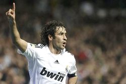 Real Madrid: Mơ về 'Guardiola mới' với Raul