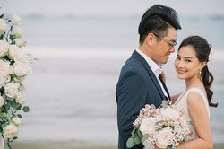 Vợ cố người mẫu Duy Nhân bật khóc vì bị chỉ trích 'cưới chạy bầu'