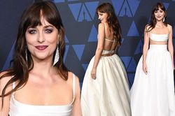 Mỹ nhân '50 sắc thái' Dakota Johnson diện váy hai mảnh đẹp hút hồn