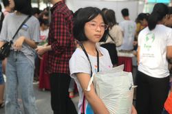 'Đổi giấy lấy cây' tháng 10 và hành trình lan tỏa sống xanh