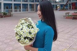 Xinh như hot girl, dàn cô giáo tiểu học khiến dân mạng 'trụy tim'