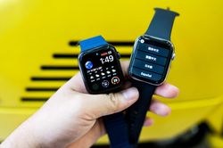 Apple Watch Series 5 chính hãng về Việt Nam, giá từ 11,6 triệu đồng