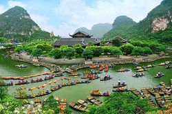 Ninh Bình đẩy mạnh phát triển văn hóa, con người để phát triển bền vững