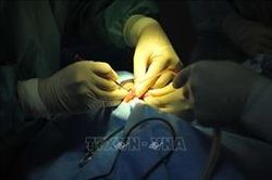 Thủng dạ dày vì súng tự chế phát nổ