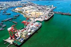 Vẫn kỳ vọng khơi thông cảng biển miền Trung