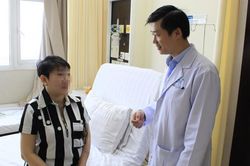 Khổ sở suốt nhiều năm vì bị cơn đau vùng mặt hành hạ