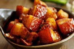 Chỉ cần thêm gia vị này, món thịt kho sẽ vô cùng ngon, bao nhiêu cơm cũng hết