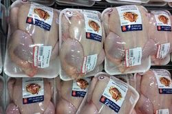Tăng cường kiểm soát thịt gà nhập khẩu
