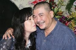 Vợ chồng Hồng Vân, Lê Tuấn Anh song ca tình tứ