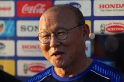 HLV Thái Lan công kích, HLV Park Hang Seo đáp trả bất ngờ