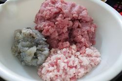 Làm nhanh món dimsum nhân tôm thịt chuẩn vị người Hoa